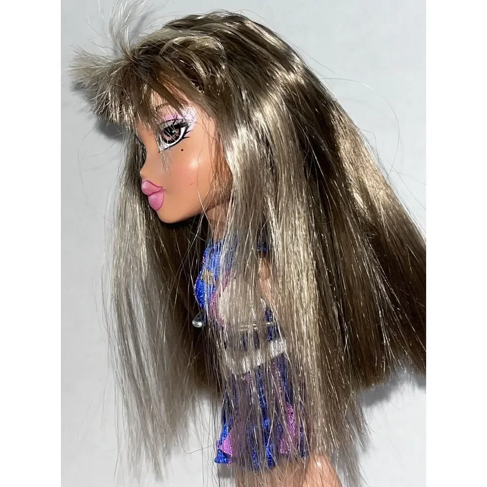 MGA Bratz Play Sportz Cheerleader Yasmin Doll Original Clothes & Shoes